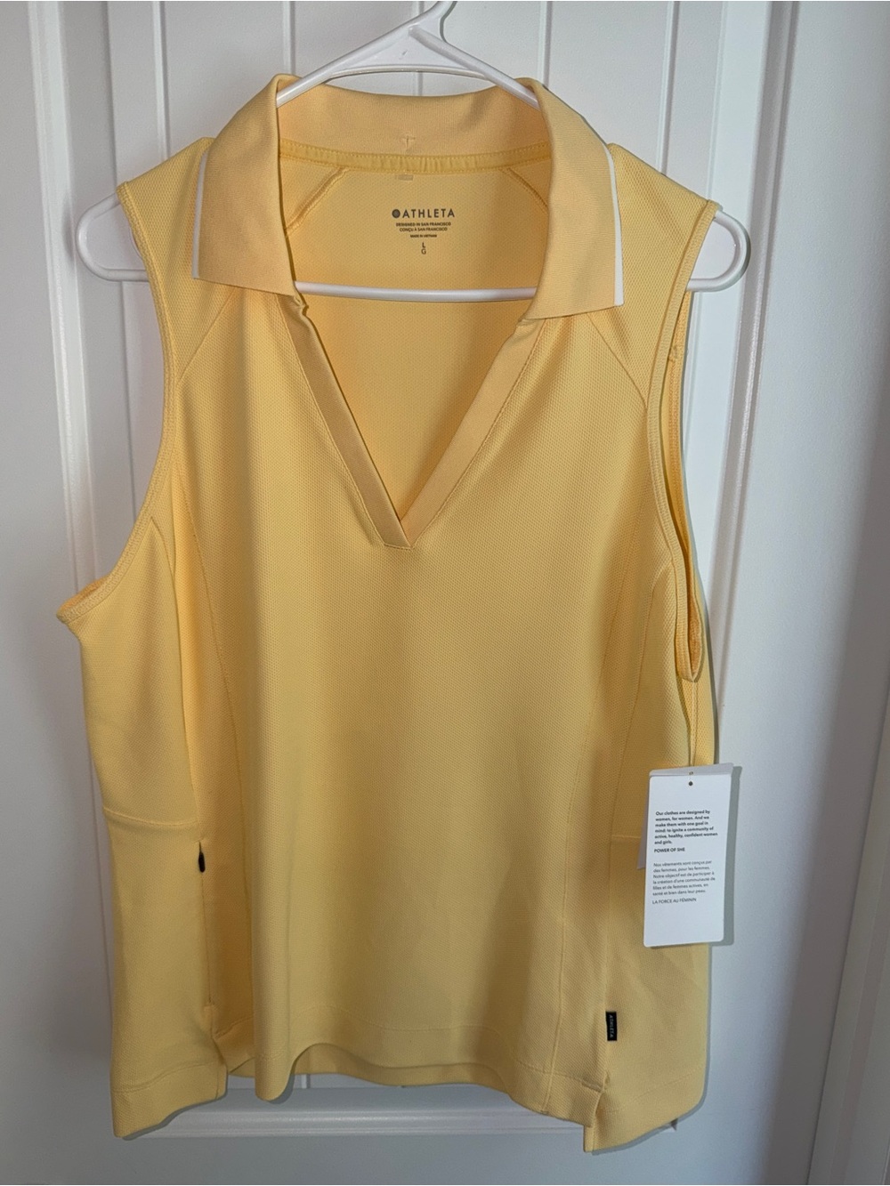 Athleta Everyday Polo Yellow Sleeveless V-Neck Athleisure Tank Size Large NWT